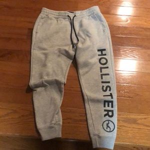 Hollister joggers boys